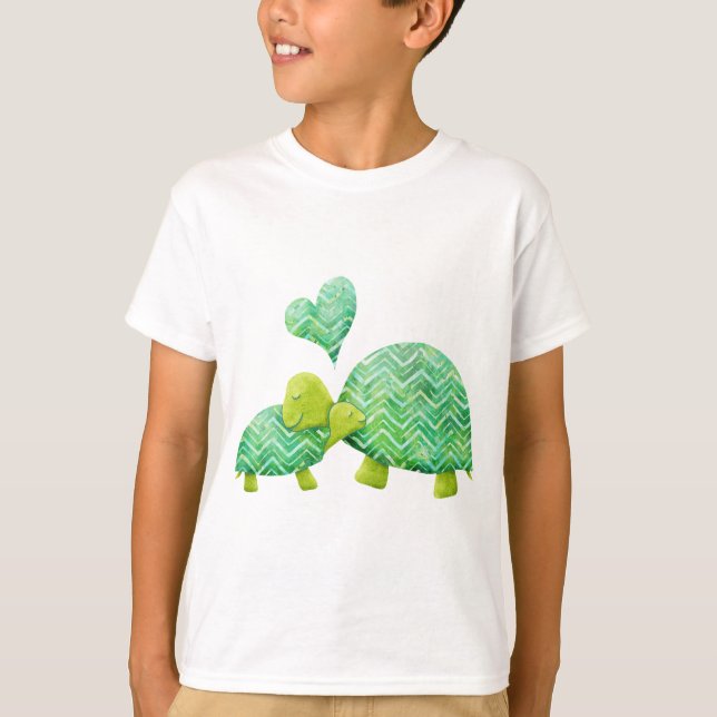 Den söta sköldpaddan kramar mamman och babyen tee shirt (Framsida)