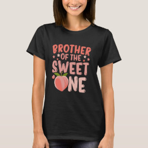 Den sötade brödran en kute Peach First Bi T Shirt