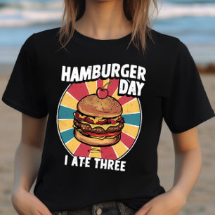 Den sötaste överraskningen: Hamburger med ett körs T Shirt
