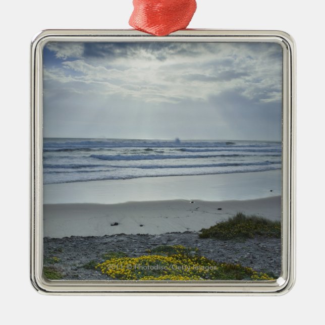 Den Spanien kusten med gula blommor och solen Julgransprydnad Metall (Framsidan)