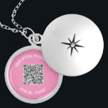 Den Speciella meddelandekällmallen för QR-koden Berlockhalsband<br><div class="desc">Välj Färg och Typsnitt - Utforma dina egna Personliger med QR-kodsökningsinformation och Anpassningsbar Text Modern Necklace / Gift - Lägg till QR-kod - Bild eller Logotyp - Foto / och text - Namn eller annan info / meddelande - Ändra storlek och flytta eller ta bort / lägg till Inslag -...</div>