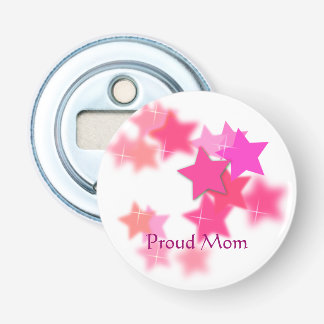 Den stolt mamman knäppas flaskaöppnaren flasköppnare