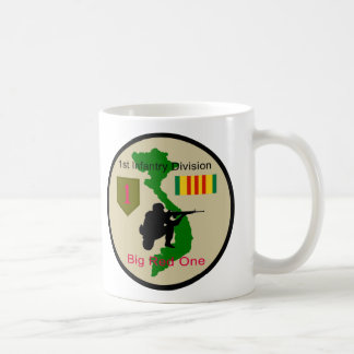 Den stora röda en Vietnam veten lappar kaffekoppen Kaffemugg