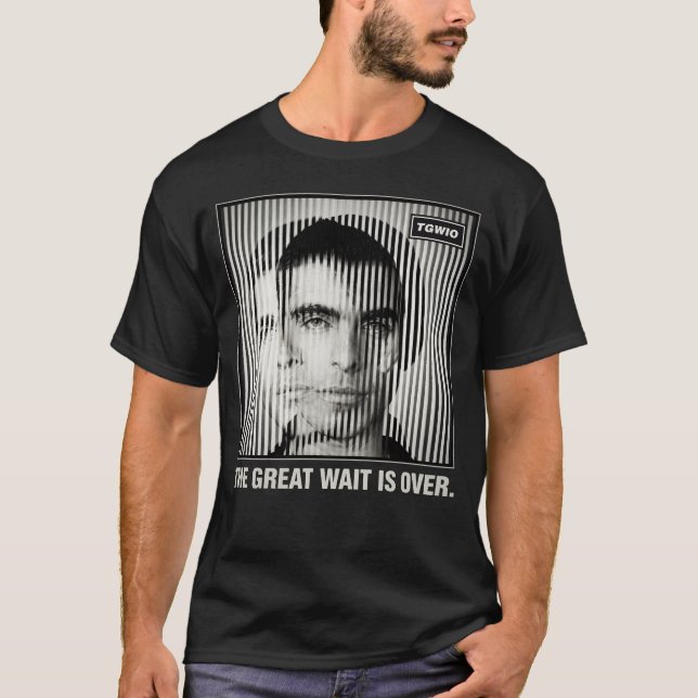 DEN STORA VÄNTAN ÄR ÖVER - Oasis Band T-Shirt (Framsida)