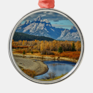 Den storslagna Teton bergfloden beskådar i höst Julgransprydnad Metall