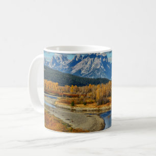 Den storslagna Teton bergfloden beskådar i höst Kaffemugg