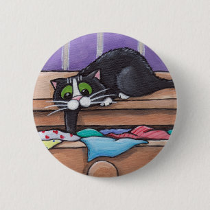 Den stygga katten knäppas knapp