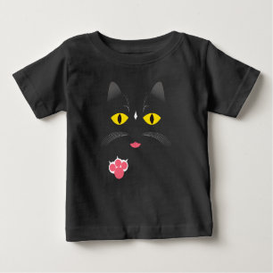Den svart katten med vit markerar t shirt