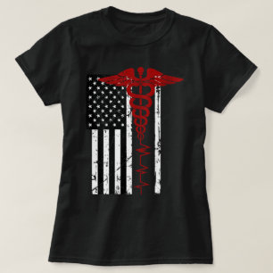 Den svarta patrioten i USA flagga, kvinnans medici T Shirt