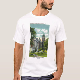 Den Syracuse U universitetsområdet beskådar den T-shirt