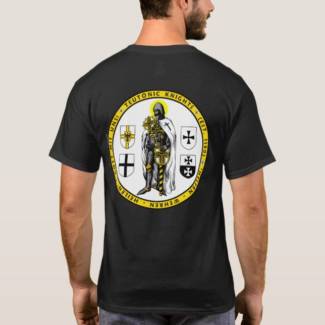 Den Teutonic riddaren med med svärd & skyddar T Shirt (Baksida)