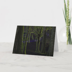 Den tomma mörka skogen noterar kortet kort