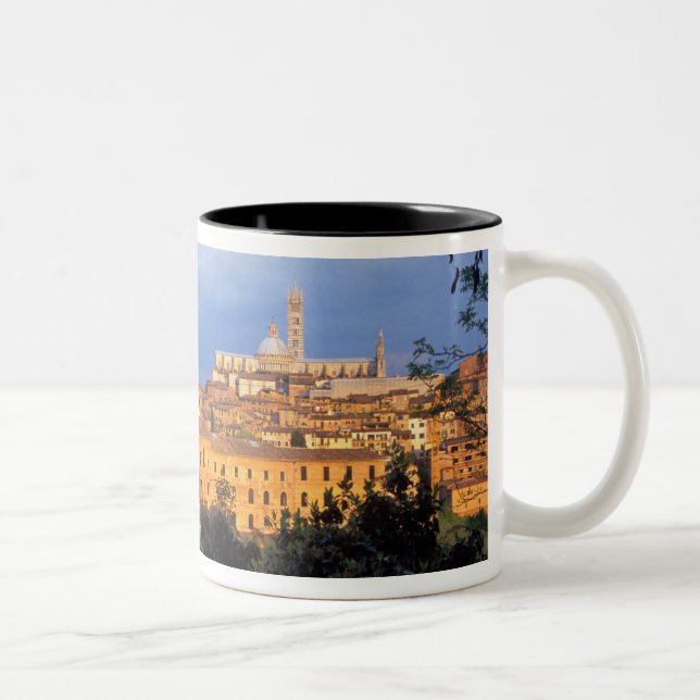 Den toskanska byn Sienna, Italien. Två-Tonad Mugg (Höger)