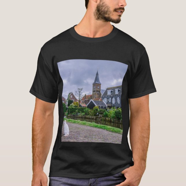 Den traditionella fiskesamhället Marken i Nederlän T Shirt (Framsida)
