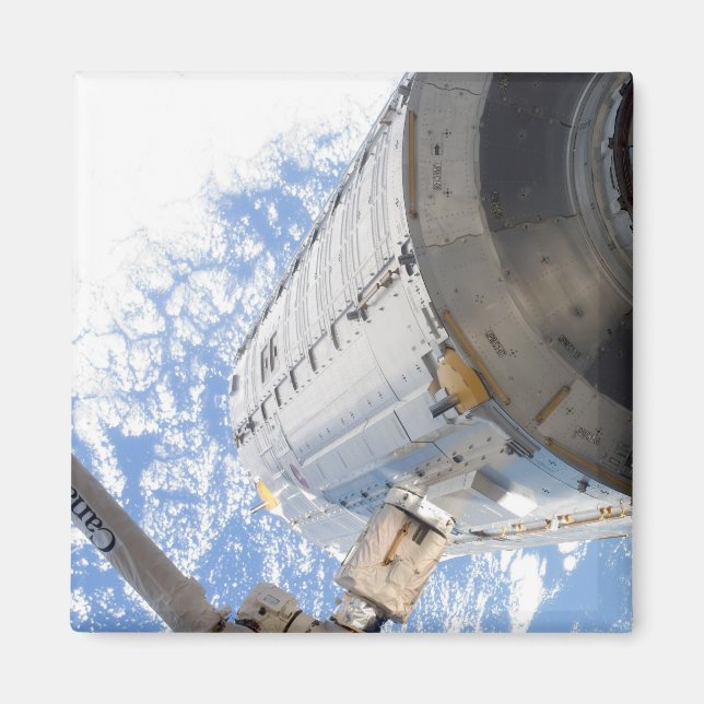 Den trycksatta Kibo-modulen Magnet (Framsidan)