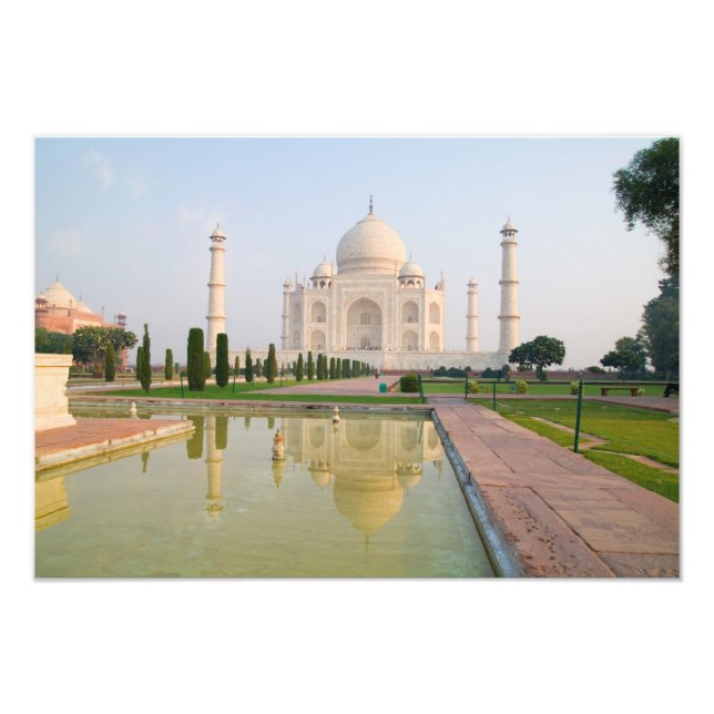 Den tysta fredliga Taj Mahal i soluppgången en av Fototryck (Framsidan)