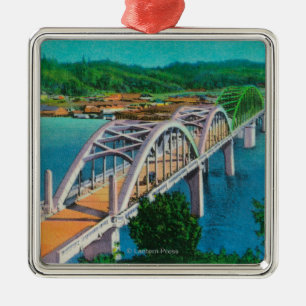 Den Umpqua floden överbryggar i Reedsport, Oregon Julgransprydnad Metall