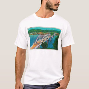 Den Umpqua floden överbryggar i Reedsport, Oregon Tee Shirt
