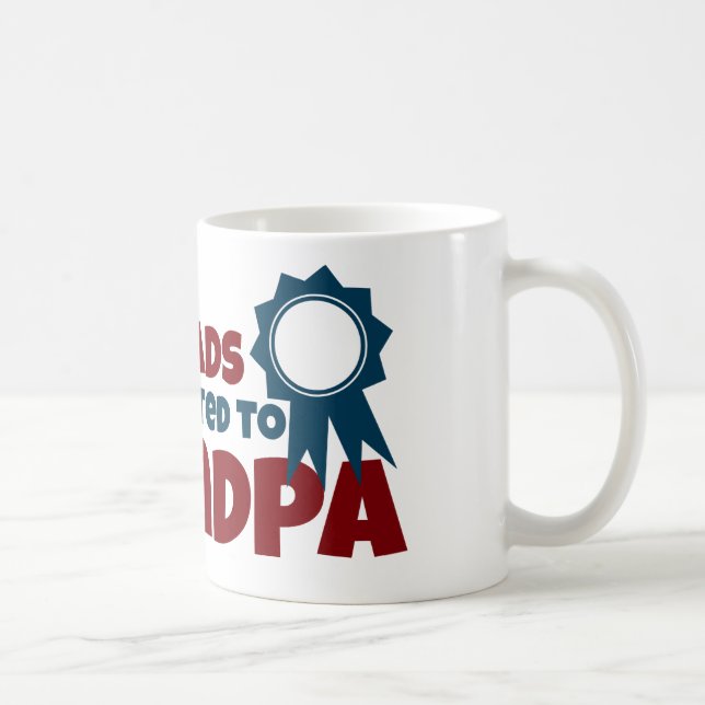 Den underbara pappor får främjad till morfadern kaffemugg (Höger)