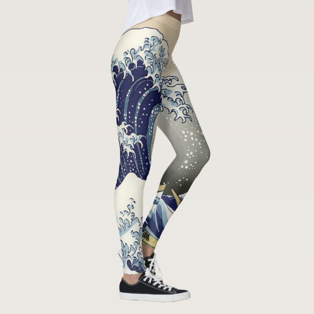 Den Underbara vågen av Kanagawa Katsushika Hokusai Leggings (Höger)
