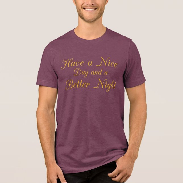 Den Universella Önskan: Elegant Guldskrift Uttalan T Shirt (Framsida)