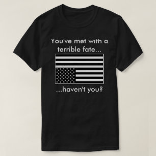 Den uppochnervända US-flagga med Majoras maskerar T-shirt