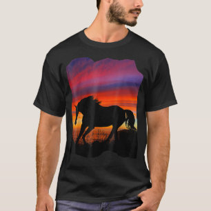Den vackra arabiska hästens sunset silhouette-oran t shirt