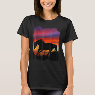 Den vackra arabiska hästens sunset silhouette-oran t shirt