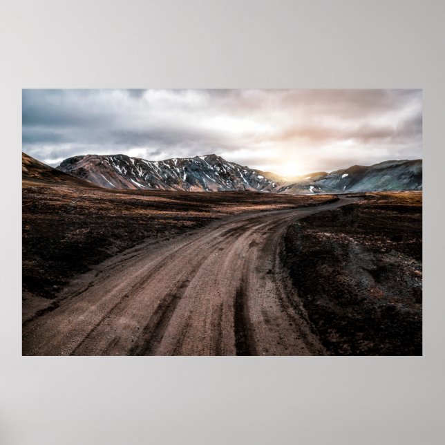 Den vackra Landmanalaugar-grusvägen på h Poster (Framsidan)