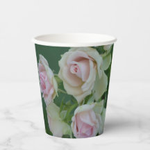 Den vackra ljusa rosa trädgården ro