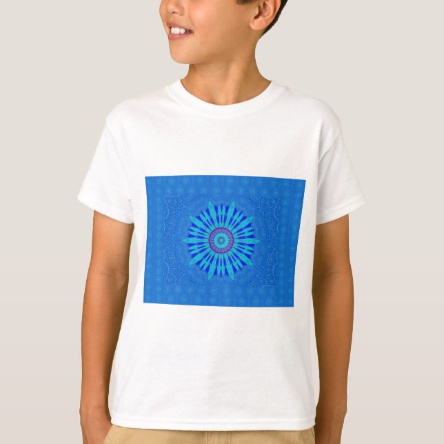 Den vackra, traditionella blåvektorn mönster art d t-shirt (Framsida)