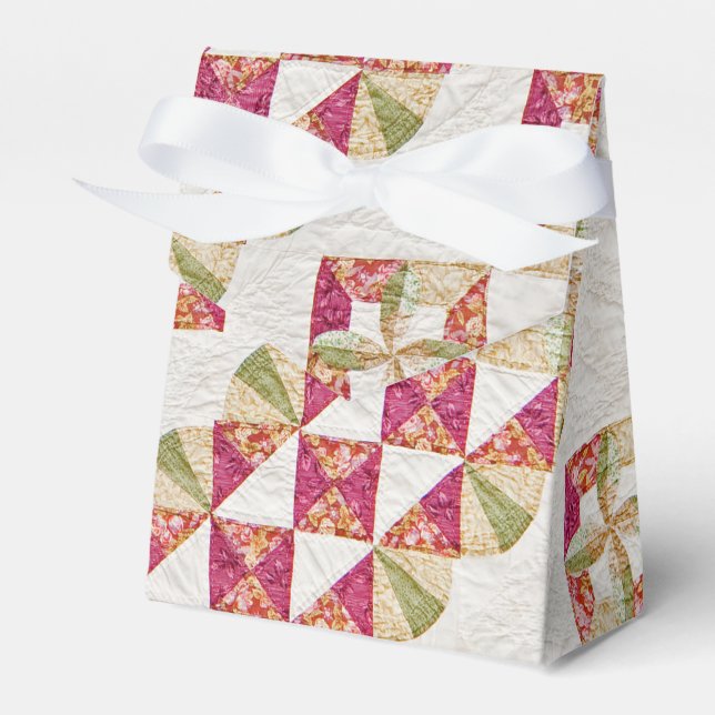 Den vadderade fauxgåvan boxas presentaskar (Framsidan Sidan)