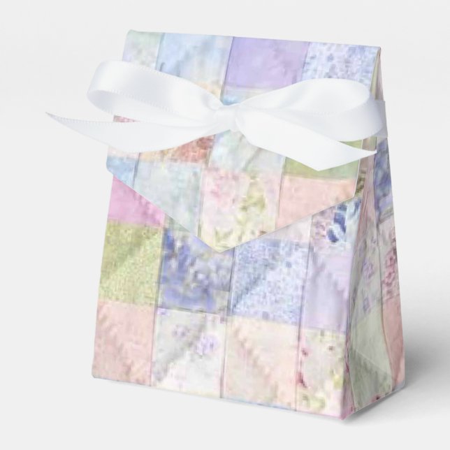 Den vadderade fauxgåvan boxas presentaskar (Framsidan Sidan)