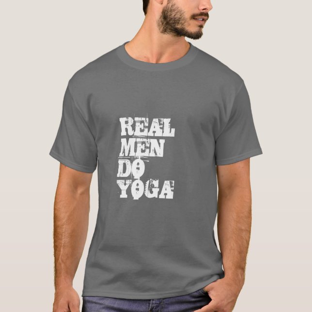 Den VERKLIGA MANAR GÖR YOGA-Text Tröja (Framsida)