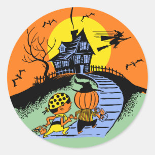 Den vintageHalloween bus eller godis lurar Runt Klistermärke