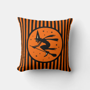 Den vintageHalloween häxan på kvasten kudder Kudde