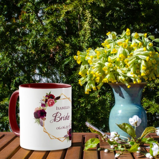 Den vita blommigten guld geometriska bröllop namn mugg (Skapare uppladdad)