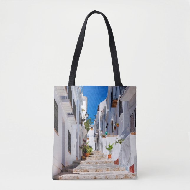 Den vita staden Frigiliana i luften på soldagen  Tygkasse (Framsida)