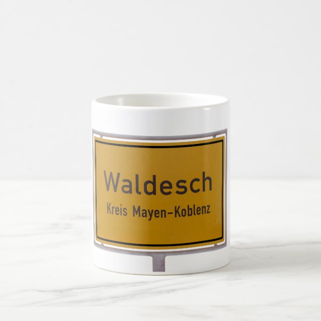 Den Waldesch Ortsschild staden begränsar Kaffemugg (Center)