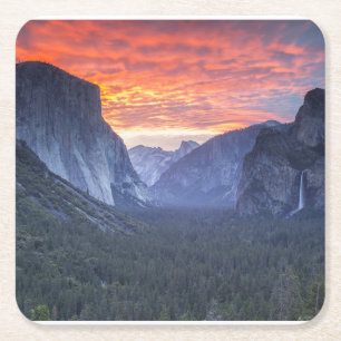 Den Yosemite tunnelen beskådar Underlägg Papper Kvadrat