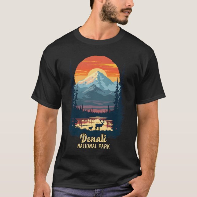 Denali National Park Retro Sunset Wilderness Ar T Shirt (Framsida)