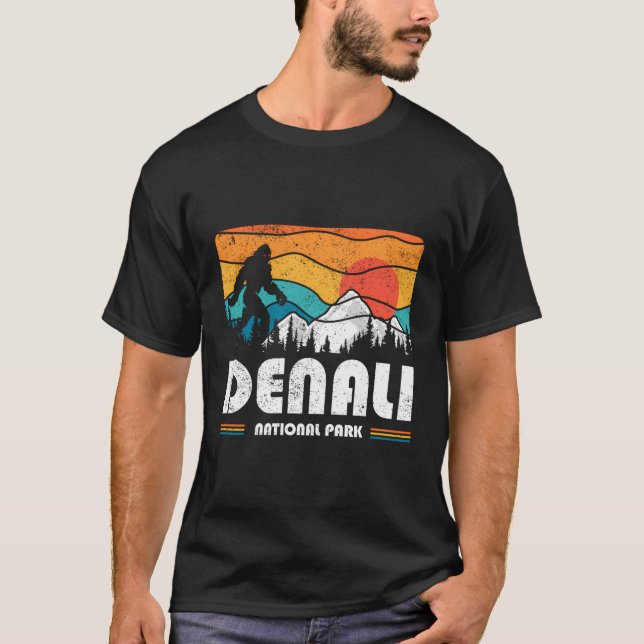Denali National Park Sasquatch Us Alaska Nature Re T Shirt (Framsida)