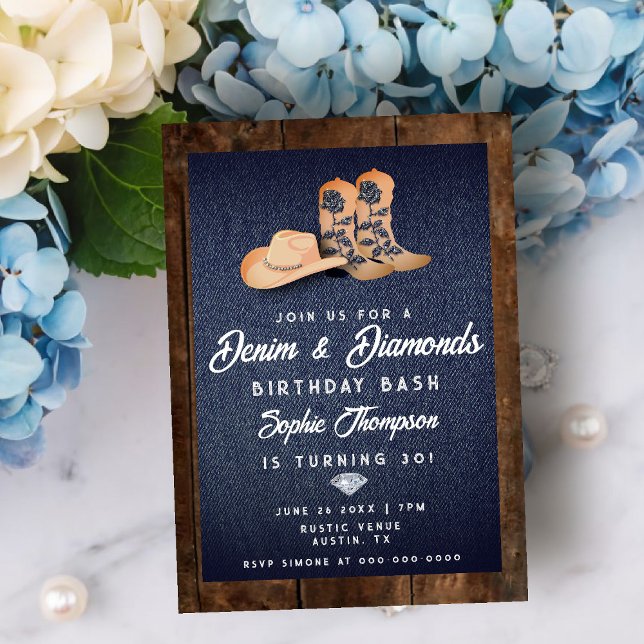 Denim Diamonds Cowgirl Boots Hat Födelsedagsfest Inbjudningar (denim diamonds birthday party invitation rustic wood blue white cowgirl chic boots hat bling)