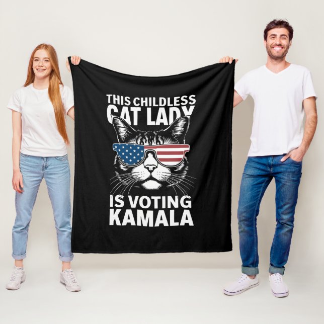 Denna barnlösa kattdam röstade på Kamala-Harris 24 Fleecefilt (På plats)