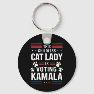 Denna barnlösa kattdam röstar Kamala 2024 Nyckelring