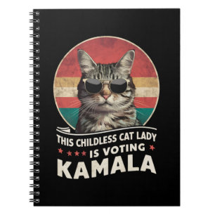 Denna barnlösa kattdamen röstar Kamala Anteckningsbok