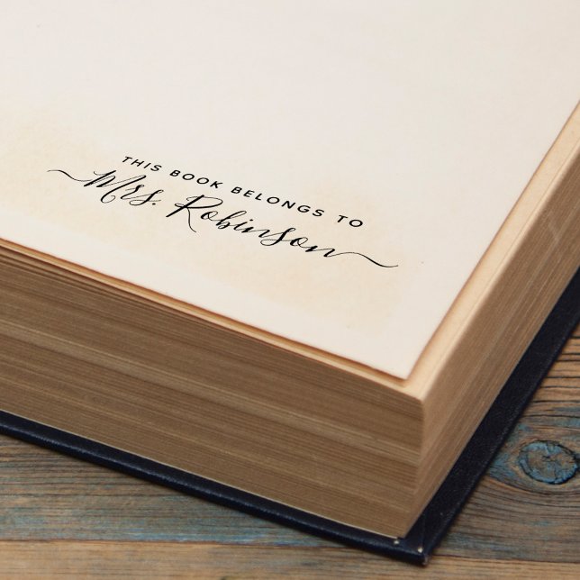 Denna bok tillhör handskriven skriptnamn självfärgande stämpel (This Book Belongs To Handwritten Script Name Self-inking Stamp)