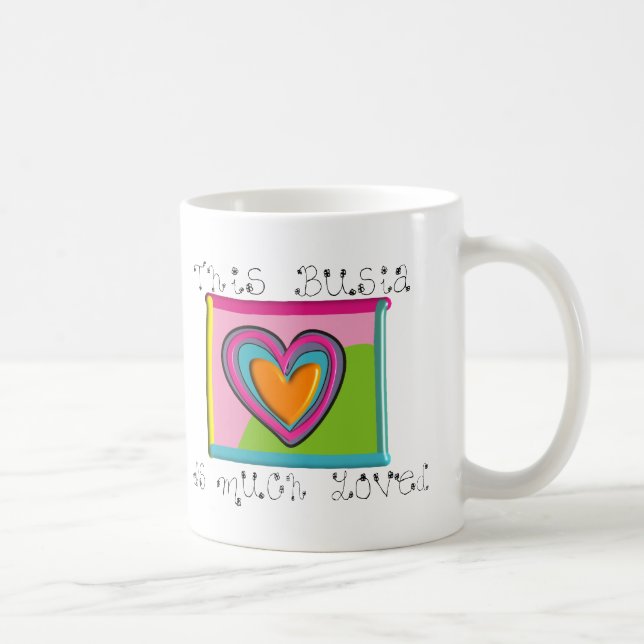 Denna Busia ÄLSKAS MYCKET Kaffemugg (Höger)