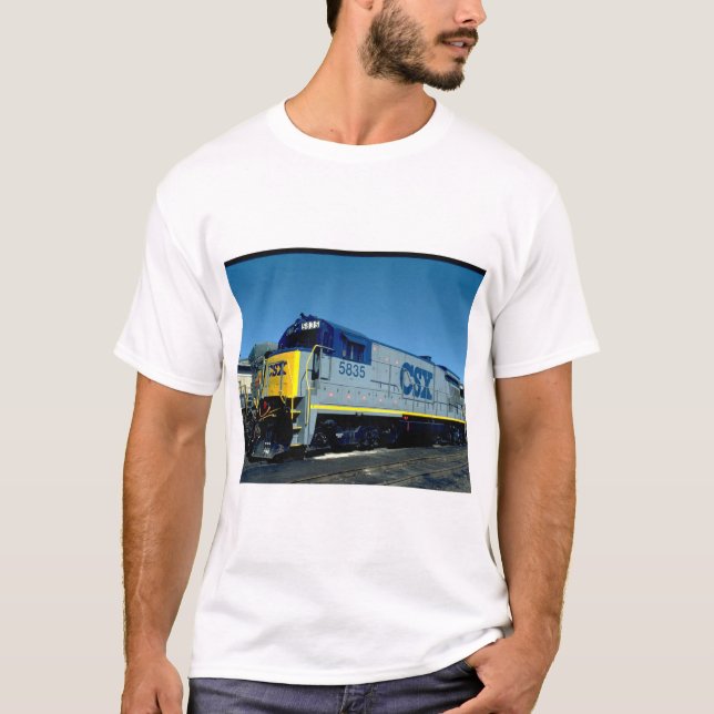 Denna CSX GE B36-7 #5835, 1990_Trains Tee (Framsida)