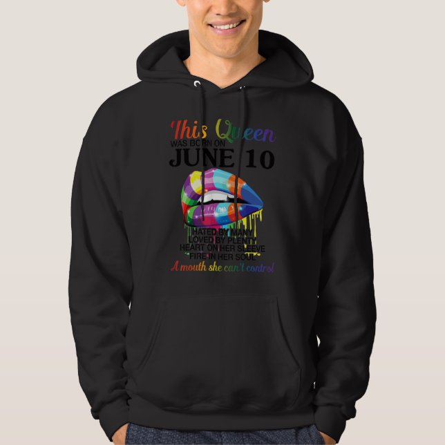 Denna drottning föddes den 10 juni Grattis på föde Hoodie (Framsida)